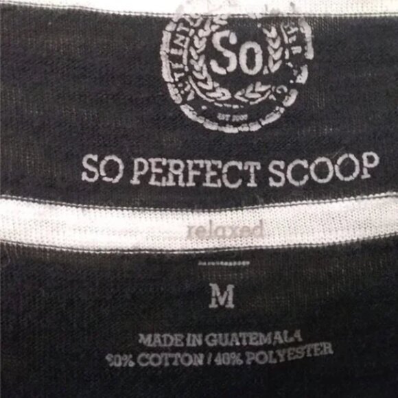 SO Perfect Scoop Striped Top Size Medium - Picture 4 of 8
